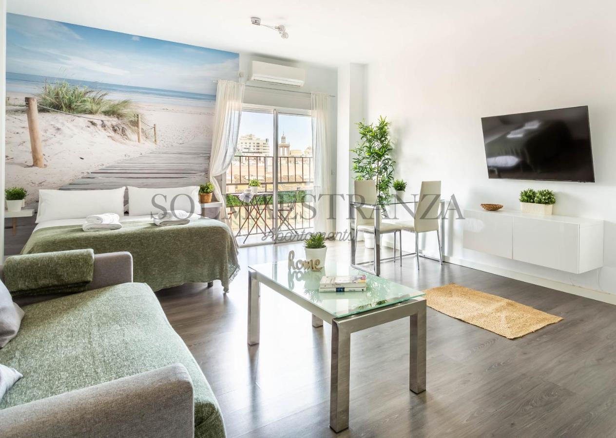 Atarazanas Apartment By Sol Maestranza Málaga Esterno foto