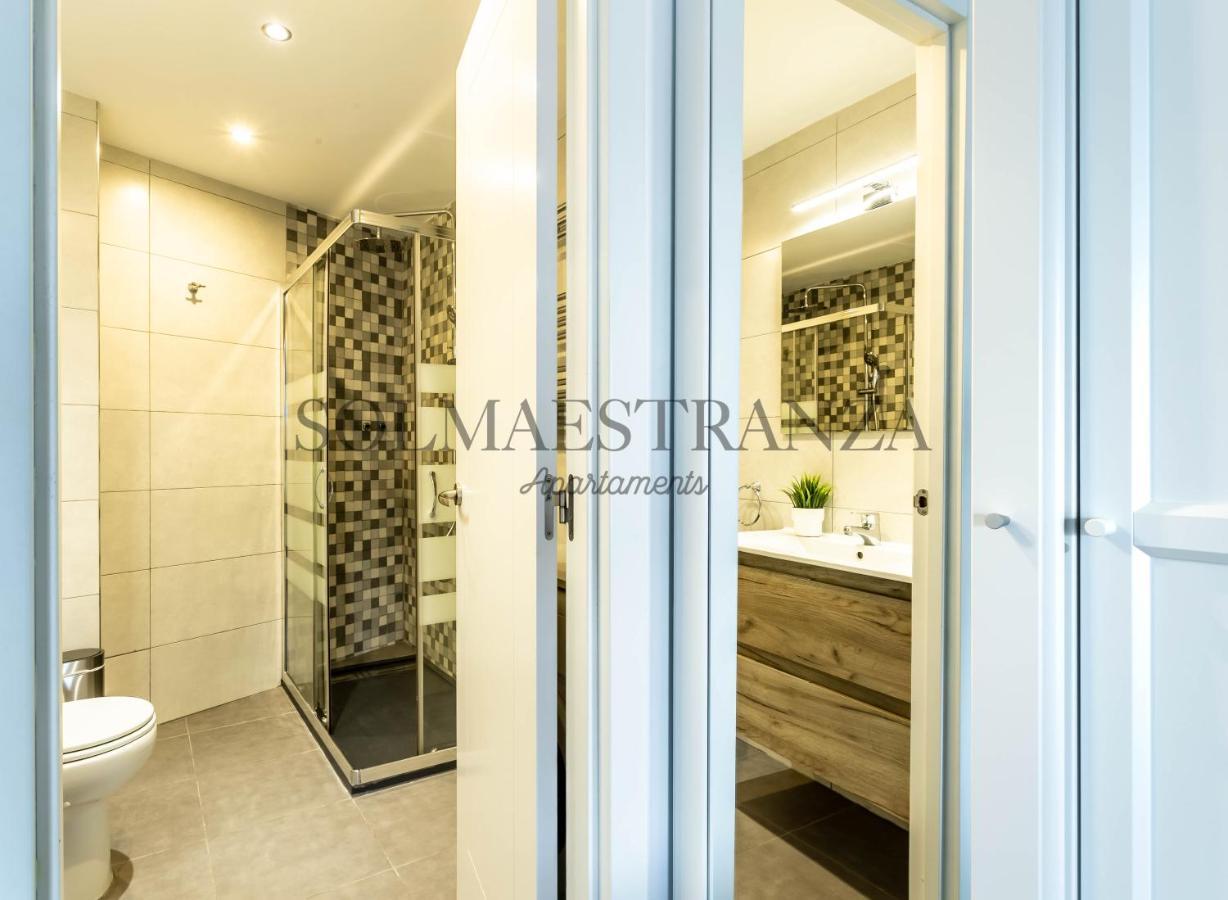 Atarazanas Apartment By Sol Maestranza Málaga Esterno foto